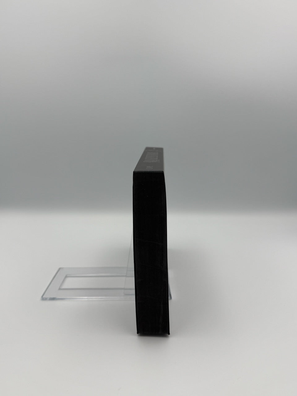 Blackened Blade, Band 1