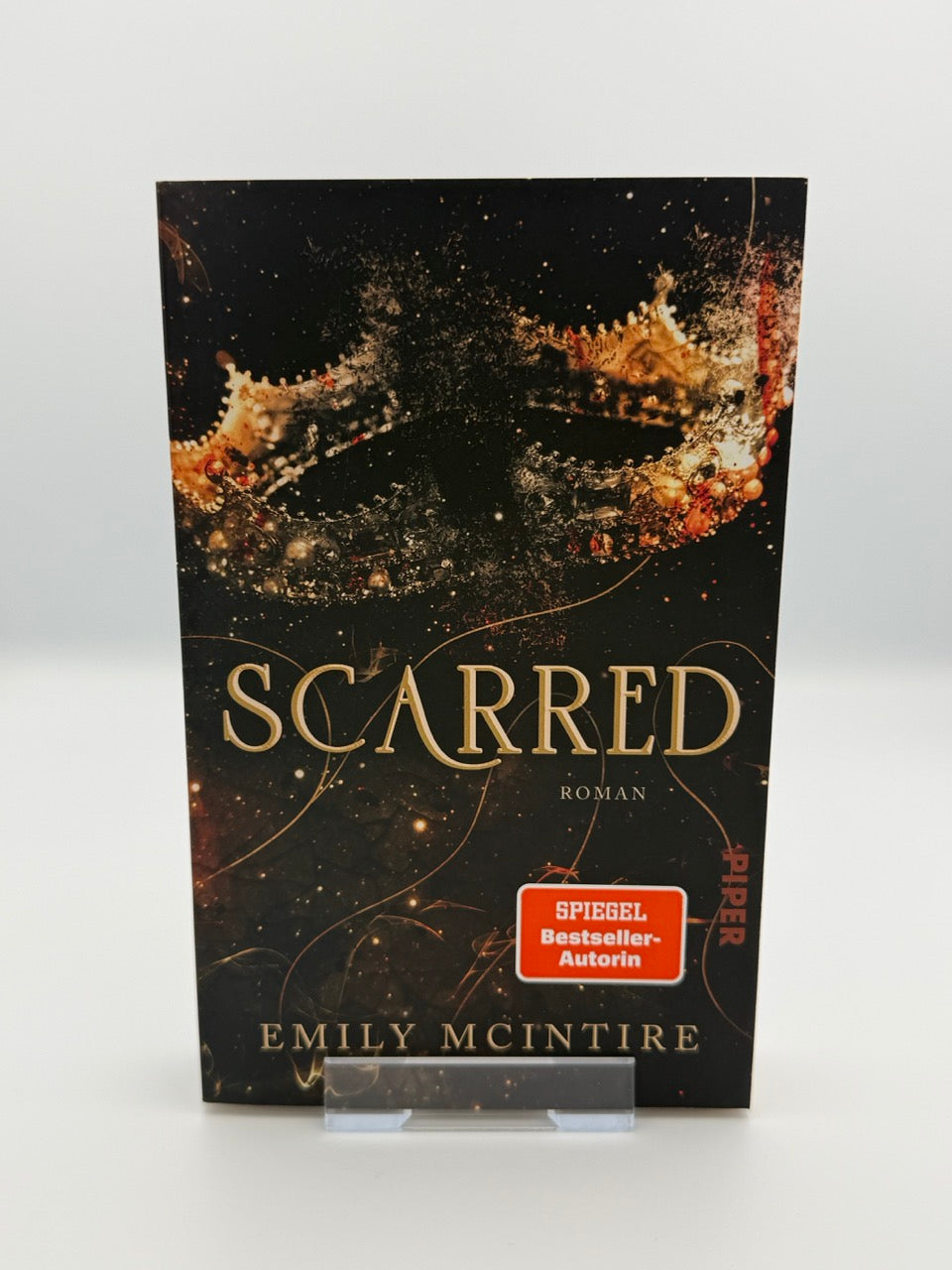 Scarred, Band 2