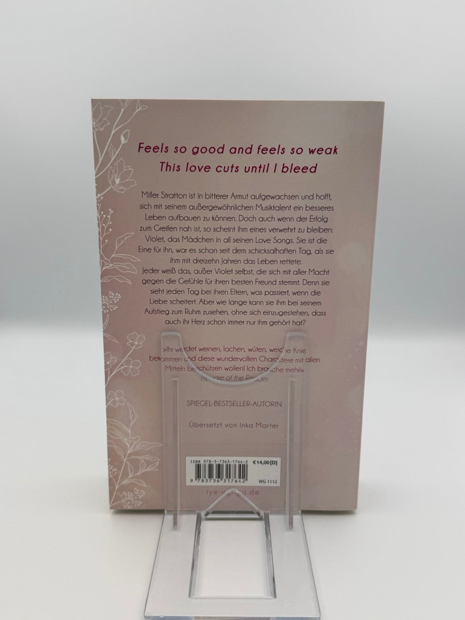 The Girl in the Love Song, Band 1