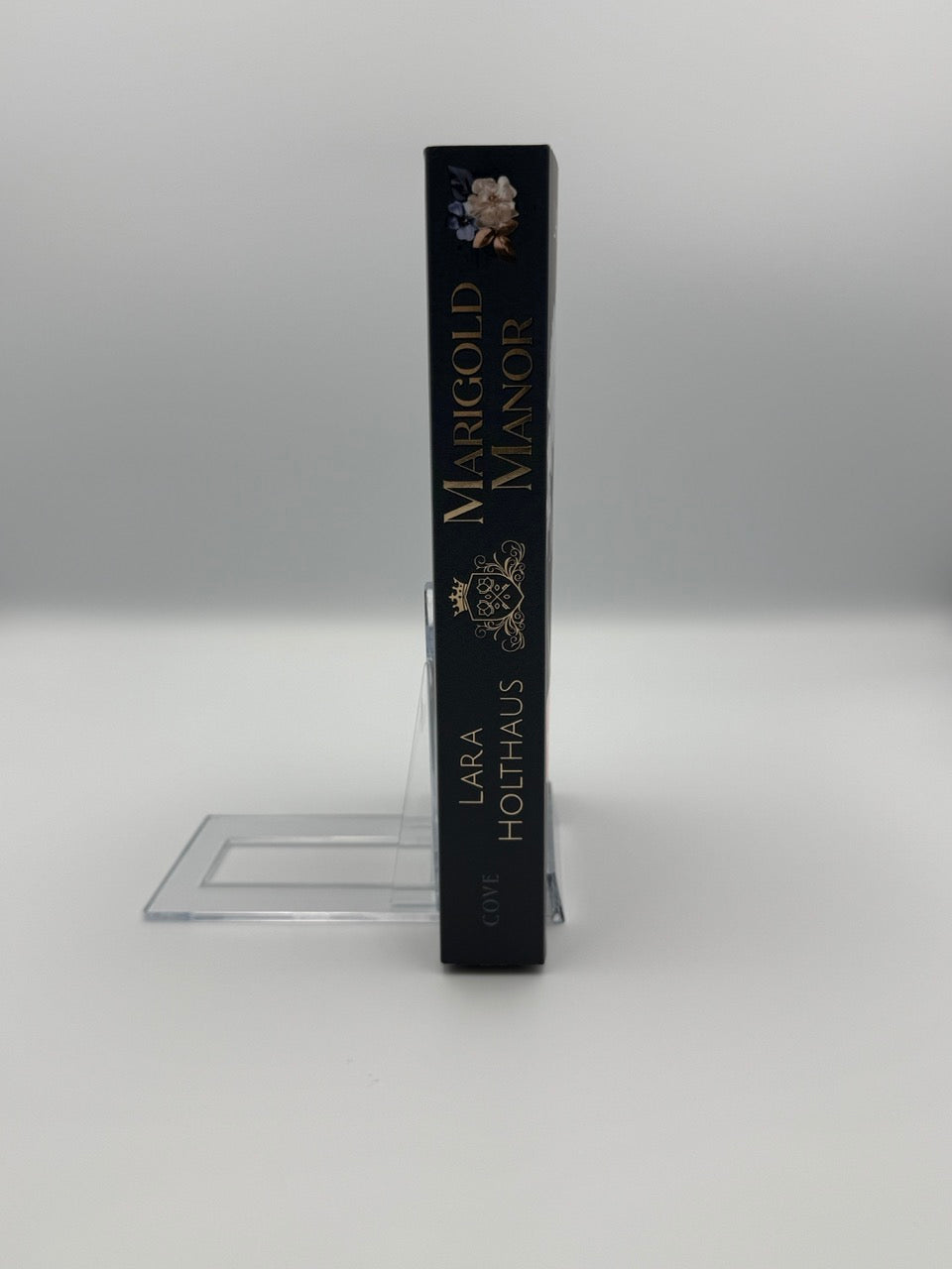 Marigold Manor 1: Hidden Lies