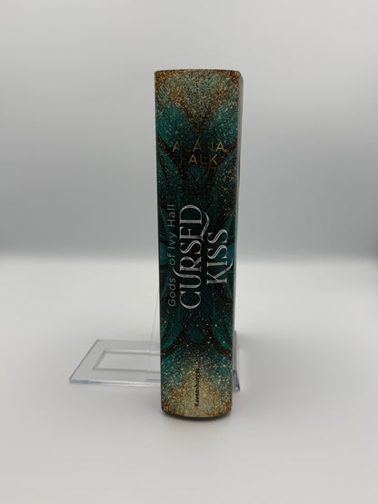 Gods of Ivy Hall, Band 1: Cursed Kiss