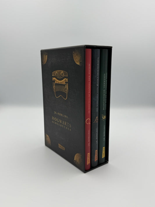 Hogwarts-Schulbücher-Schuber, drei Bände